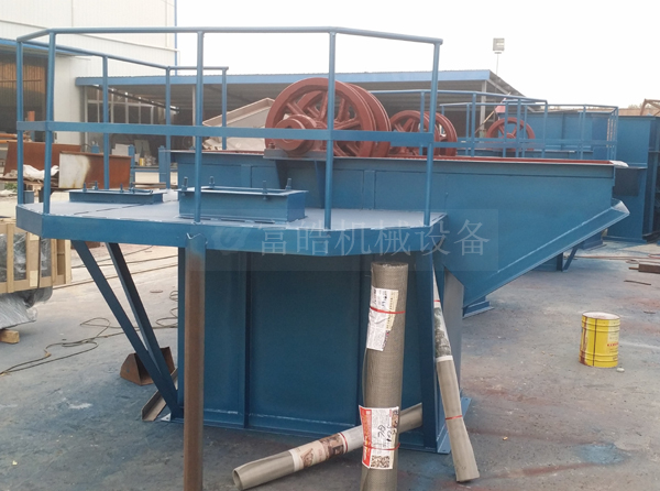 環鏈斗式提升機適用于粉狀、粒狀、及小塊狀物料